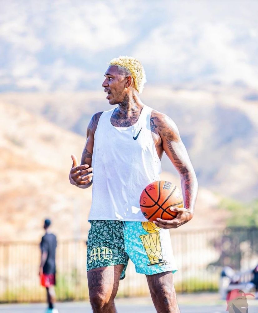 热议女足0-8英格兰：换帅至今到底练了啥；选材是否该大型化（0-8惨败英格兰，女足换帅练了啥？选材要不要大个化）