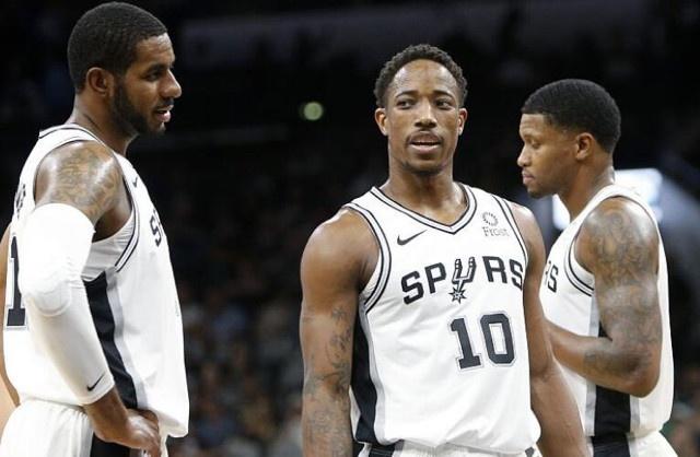 吾米提江：看到冠军奖杯，还是觉得一点也不累、一切都值得（吾米提江：冠军奖杯在手，再多辛苦也值了）